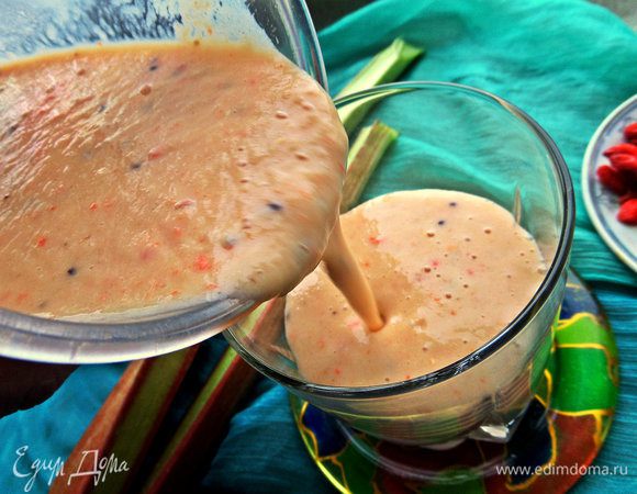 Перелить по бокалам.