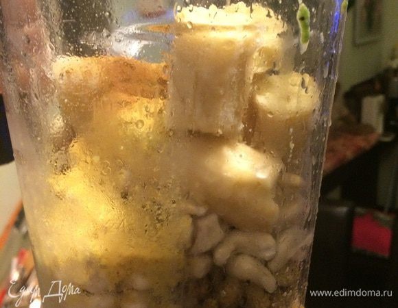 Шоколадный "Сливочный-сырный" слой:
Немного про слово Чизкейк в названии :) 👇👇👇