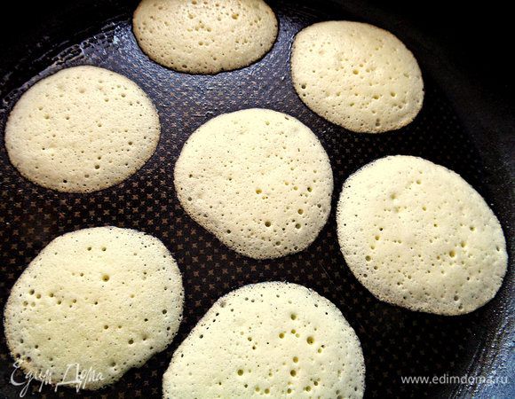 Выпекаем 5 минут в разогретой до 190*С духовке.