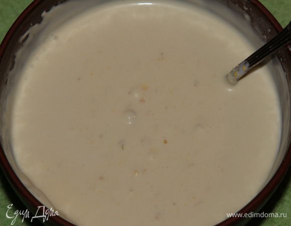 Хорошо вымешиваем до гладкости. Соус готов.