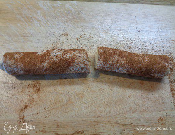 Разрезать на две части каждый лист.