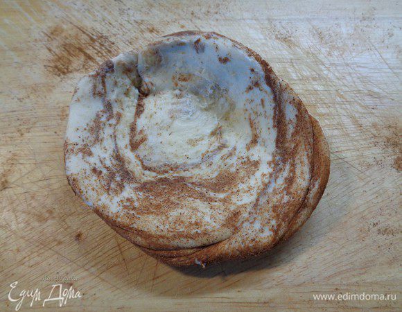 Расплющить его. Это даст интересный узор.