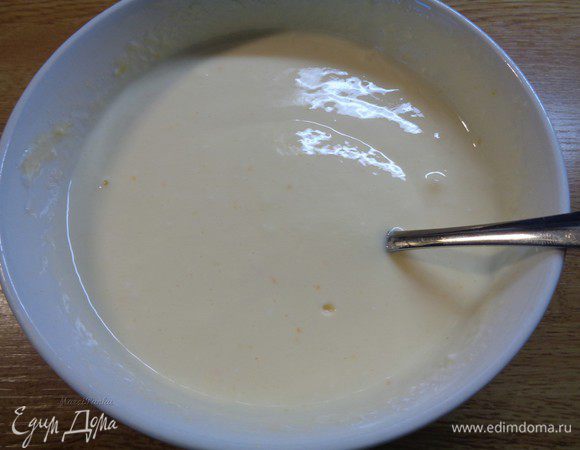 Все ингредиенты для крема смешать.