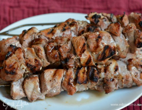 Подаем к столу с зеленью по желанию. Приятного аппетита.