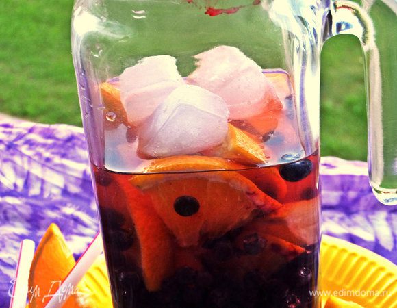 При желании можно кинуть кубики льда, чтобы сразу утолить жажду.