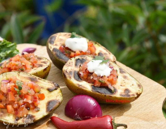 Нам понравилось сальса с ложечкой сметаны. 