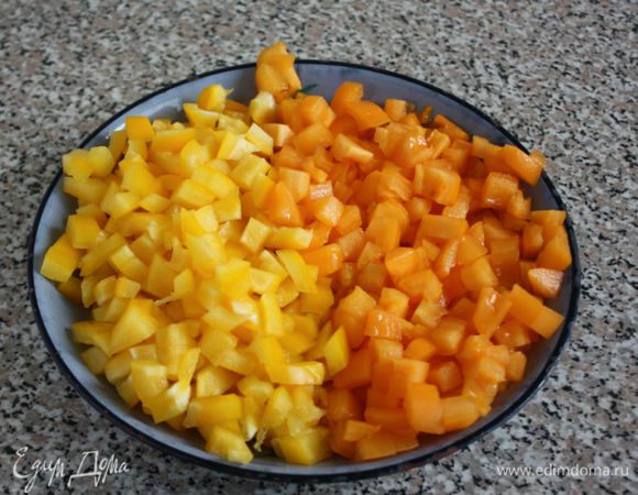 Остаётся только мякоть. Сок из томатов не выбрасываем.