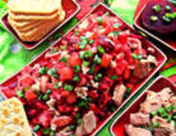 Для винегрета, кстати, можно заморозить свёклу кубиками: http://www.edimdoma.ru/retsepty/65508-svekolnyy-salat-lodochki