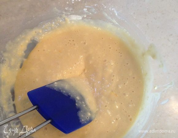 Перемешиваем до однородности, желательно в блендере, т.к СОМ норовит оставаться комочками.