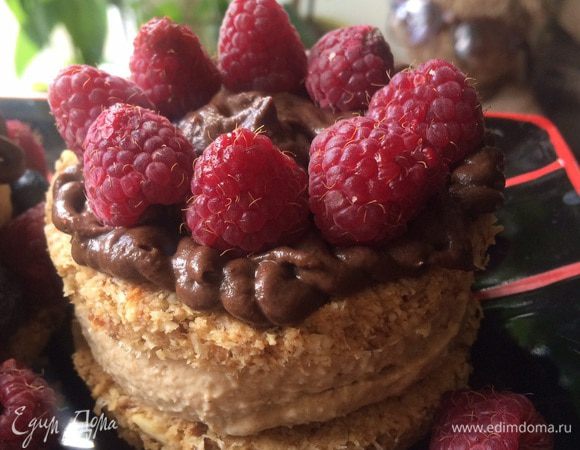 Та-дам, почти малиновый макарон.