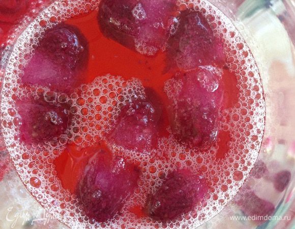 Подавать с любым вином, компотом, морсом и т.д.