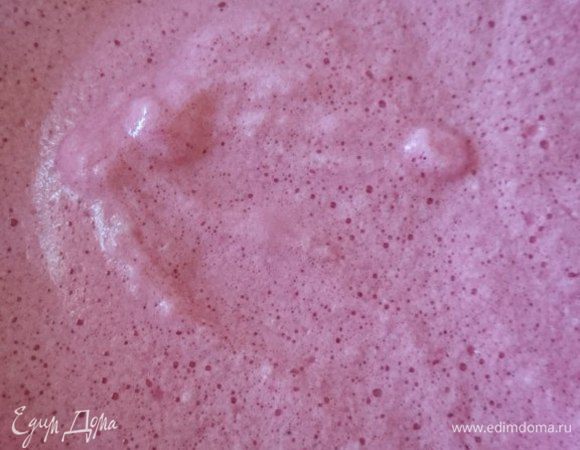 Перемешать до состояния смузи.