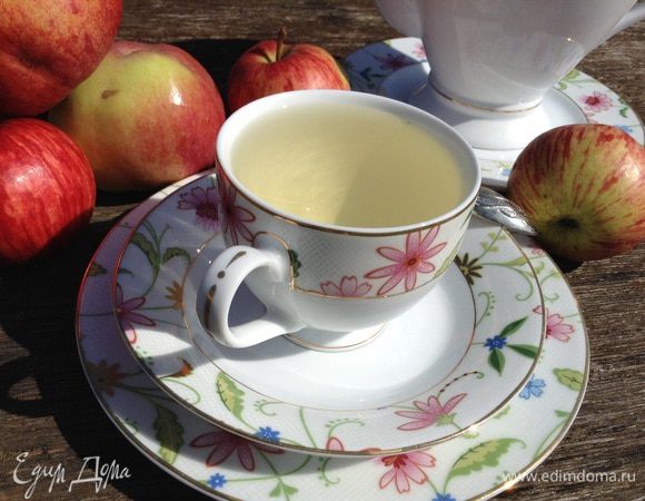 Разлить по чашкам и наслаждаться полезным напитком.