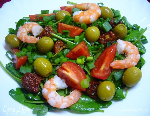 Соединить все ингредиенты и подавать! 