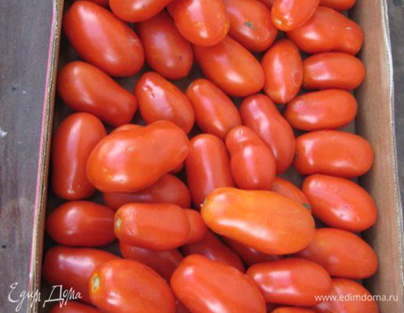 Помидоры нужны сочные, мясистые.