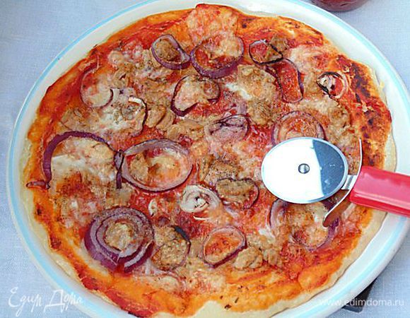 Выпекать 10 минут до румяного цвета. Подавать с пылу с жару!
Buon appetito!