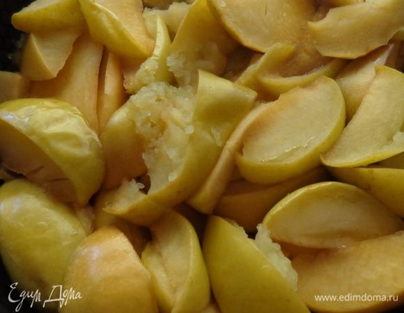  Залить водой и варить до мягкости.