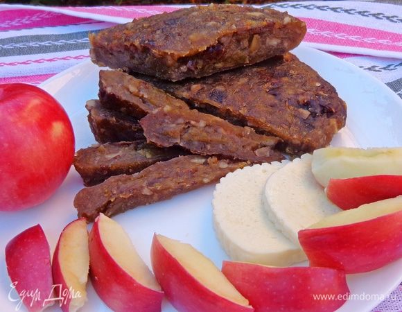 Ждали так долго не зря! Рецепт понравился всем. Очень вкусно было с брынзой - получилась прямо "сырная тарелка". 
Приятного аппетита и вам!