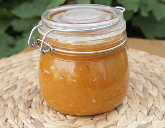 Выкладываем в стерилизованные баночки. Закрываем стерилизованными крышками, остужаем.