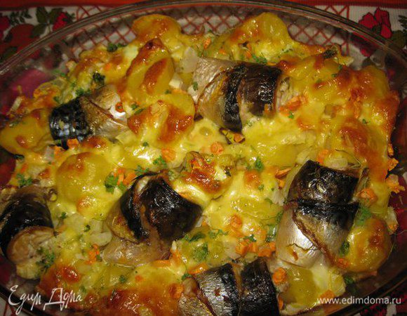 Готовое блюдо украсить сельдереем или другой зеленью. Вынуть зубочистки.
Приятного аппетита!