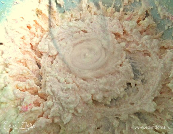 Опять используем для взбивания миксер.