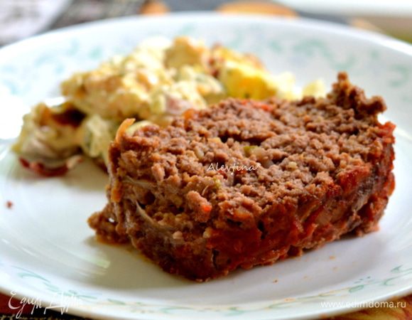 Дать постоять и разрезать на порции. Подаем к столу. Приятного аппетита.