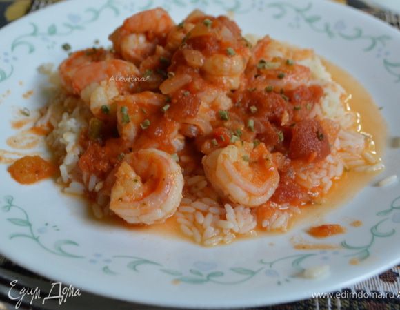 Подаем с готовым теплым рисом и зеленью по желанию.