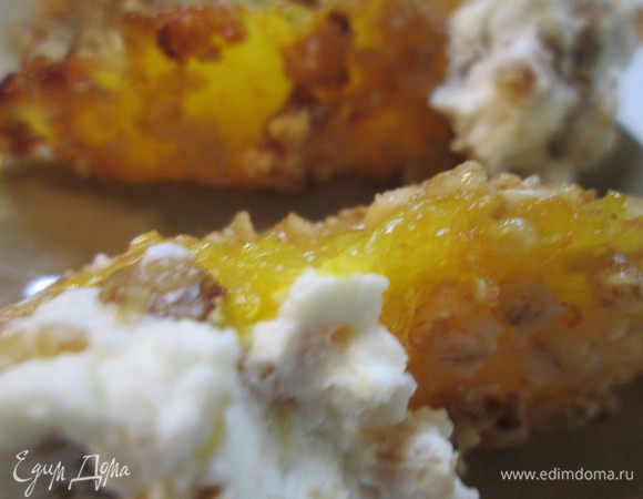 Подаем апельсиновые дольки с творожно-инжирным кремом. Завтрак-десерт готов!