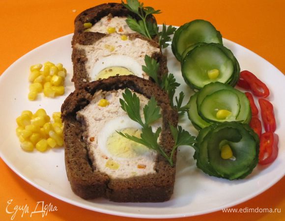 Немного остудить и нарезать ломтиками.