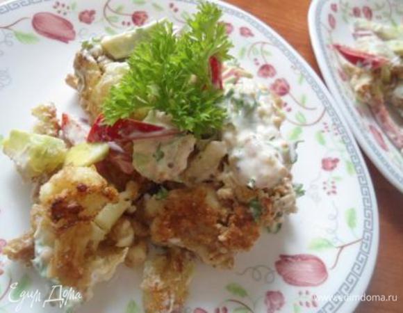 Подаем сразу же. Украшаем свежей зеленью.