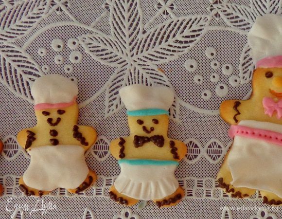 Но раз много внуков, то надо дело расширять! И я сделала дедушке шеф-повару помощника с поварятами.