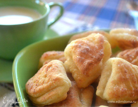 Запах стоит волшебный! Печенькам конечно надо остыть после печи. Но это очень трудно, ведь они такие аппетитные!