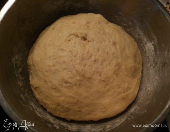 Через час наше тесто выросло больше чем в 2 раза.