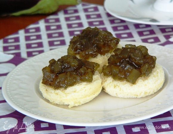 А теперь приглашаю вас угоститься!