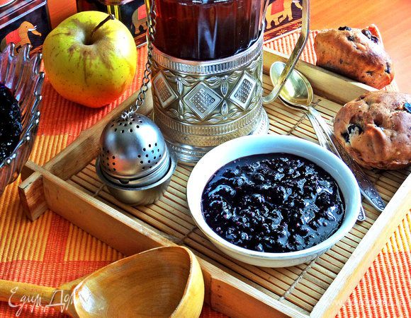 Остальное раскладываем по чистым, сухим баночкам (я люблю маленькие).