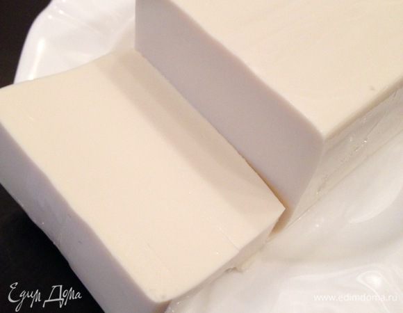 Не полезный майонез заменяем на взбитый шелковый тофу (важно брать именно такой тофу, т.к. он при взбивании приобретает шелковистую кремообразную структуру). 
