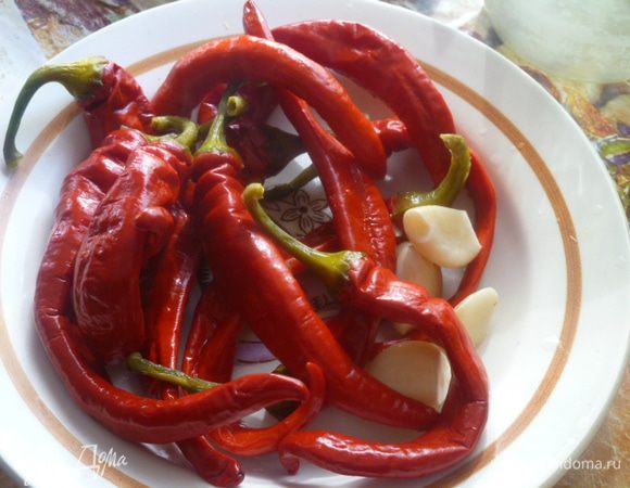 Затем шумовкой все вынуть на блюдо.