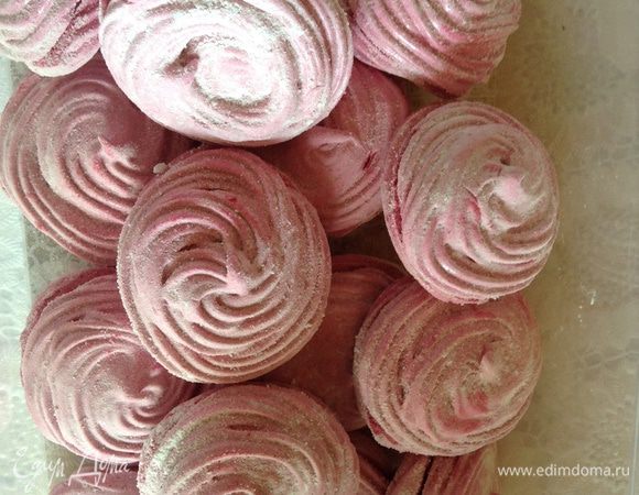 Присыпать сахарной пудрой соединить половинки, хранить в закрытом контейнере до недели.