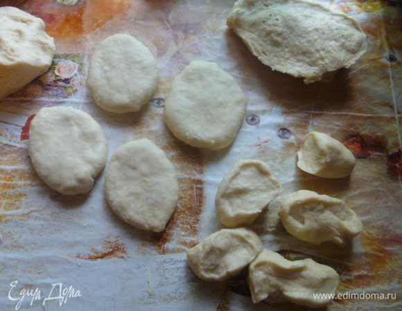 Лепим пирожки.