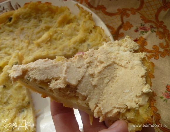 А можно намазать на кусочек пирога.