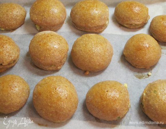 Выпекать 20-25 минут при 180 С.