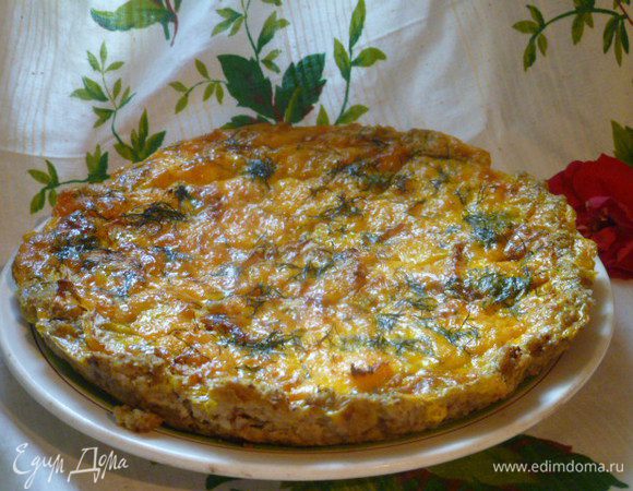 Аккуратно перевернуть на блюдо, снять пергамент и перевернуть на основное блюдо. И подаем на стол.