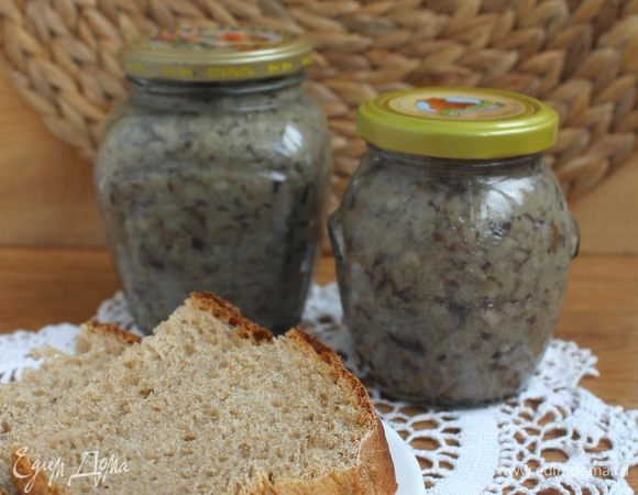 Закрыть банки. Хранить в темном прохладном месте, не более 6 месяцев.