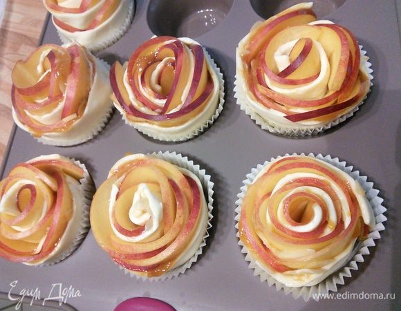 Поместить в форму. 