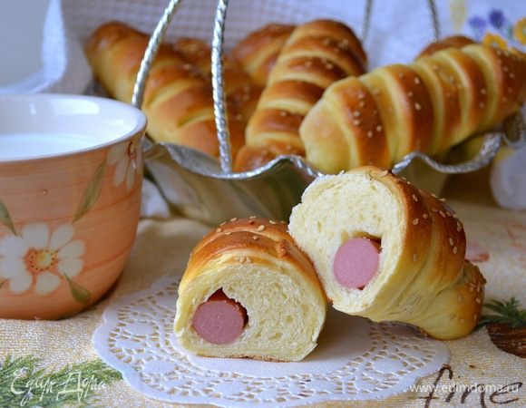 Вот такие они у меня получились в разрезе! ))) Тесто просто замечательное... Буду печь еще ни раз!
