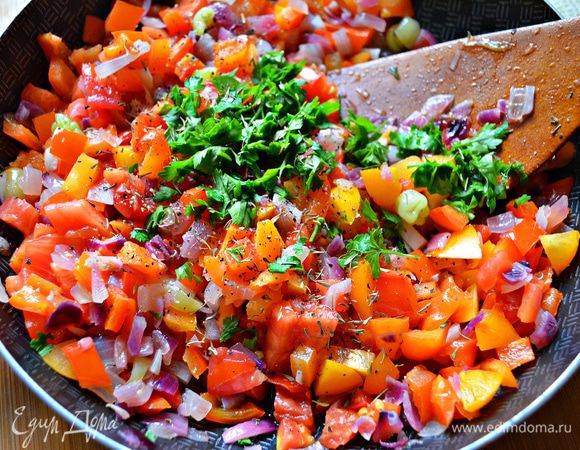 Добавьте рубленную петрушку.


