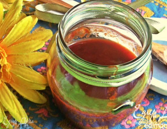 Из арбуза можно приготовить арбузный нектар (без сахара) ТатьянаS, http://www.edimdoma.ru/retsepty/76098-arbuznyy-nektar-bez-sahara
Мама готовила мед из арбуза, получилось вкусно. 
Вы приготовите, вам понравится. Получится вкусно. 