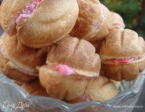 Это очень вкусно и очень легко. Нравится всем, а для меня самой это явилось очень интересной находкой. Эту идею я еще буду развивать. Буду пробовать и с классическим чизкейком и с другими формами и вкусами.