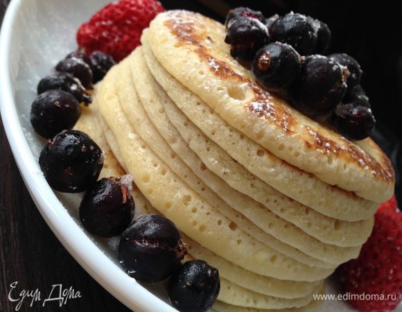 А еще рекомендую 'сухие' панкейки от Ирочки(burro.salvia).
Нежные, не жирные, ароматные и очень вкусные!))) Судя по отчётам, их многие уже попробовали и знают, каковы они на вкус!;)
http://www.edimdoma.ru/retsepty/70005-suhie-pankeyki