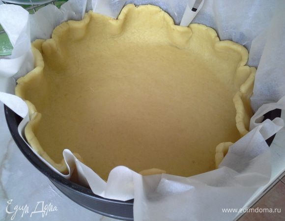 Перенести в форму, можно разровнять, а можно и так волнами оставить, так даже симпатичнее.